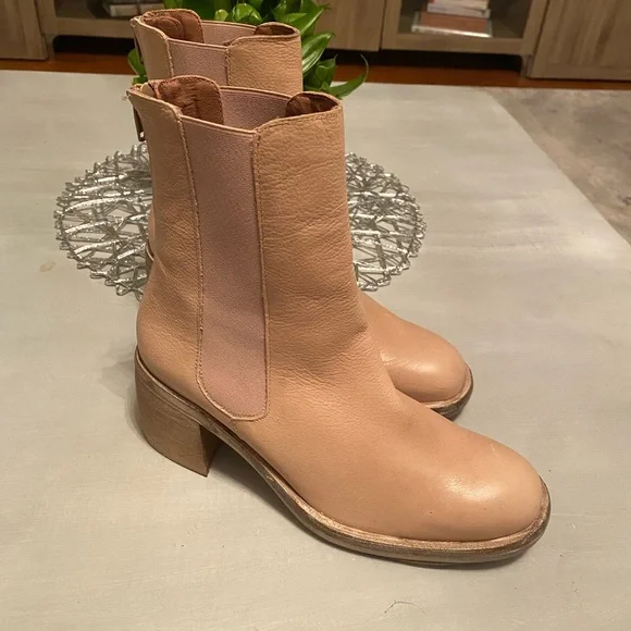 New Free People Essential Chelsea Boots Size 38.5 - Picture 13 of 14